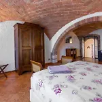 农家乐 Agresto Apartments, Pool, Siena Hills *