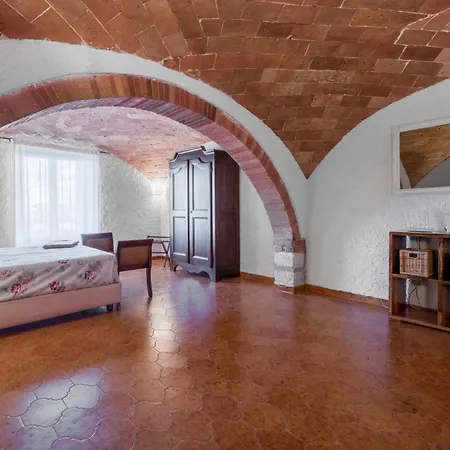 Agresto Apartments, Pool, Siena Hills Farm stay