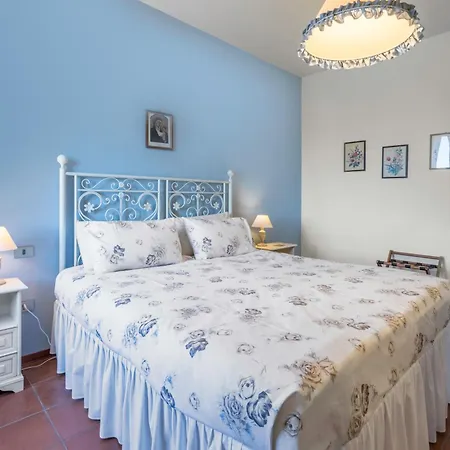 Farm stay Agresto Apartments, Pool, Siena Hills *