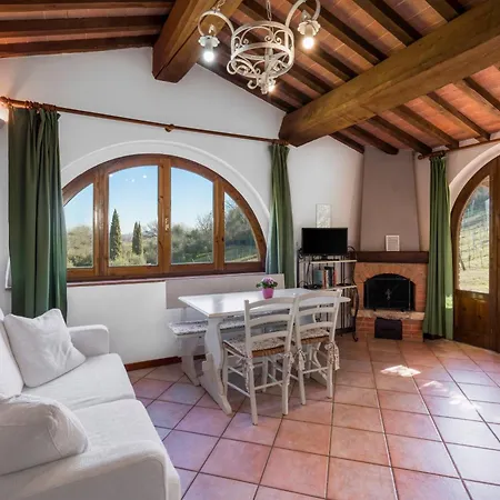 Agresto Apartments, Pool, Siena Hills