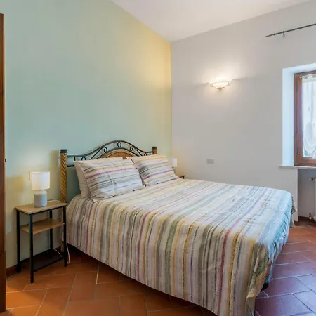 Farm stay Agresto Apartments, Pool, Siena Hills *